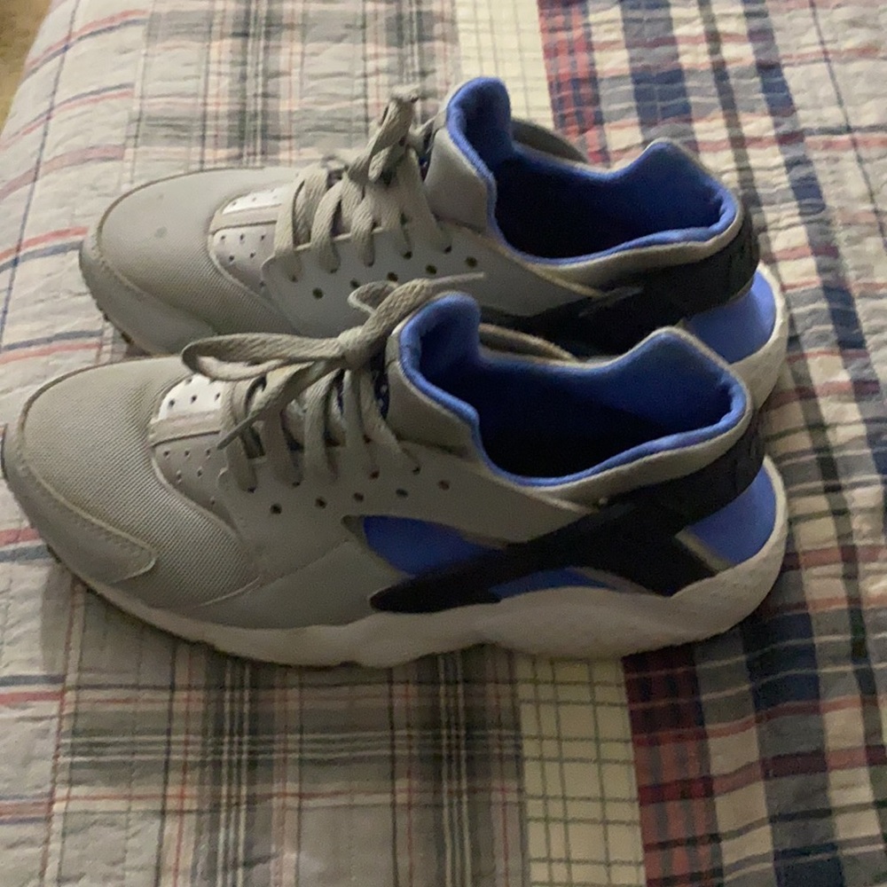 Huarache - Picture 2 of 3